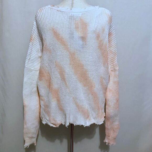 Ultra Flirt NWT Tie Dye Distressed Sweater Juniors L - Picture 8 of 12